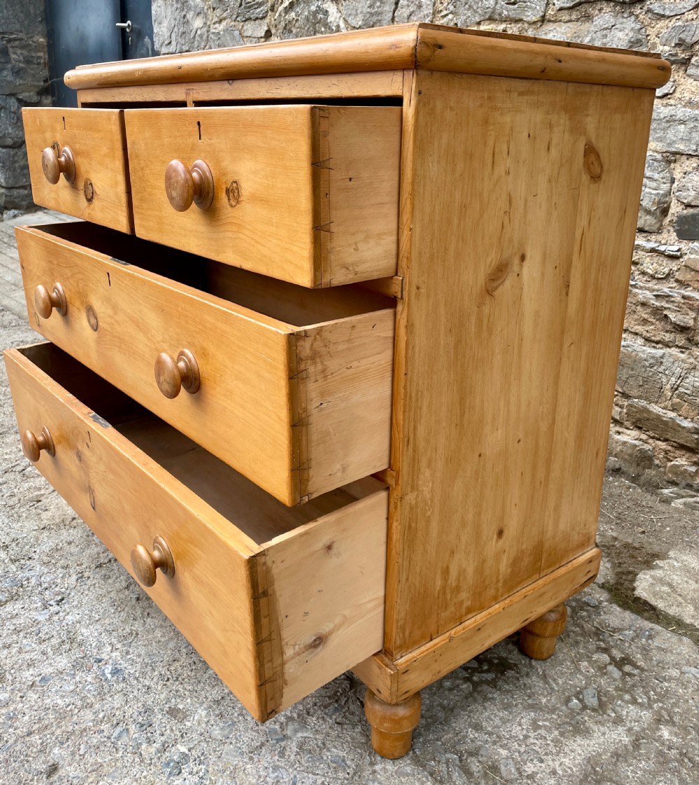 Small Victorian Stripped Pine Chest of Drawers View XVI