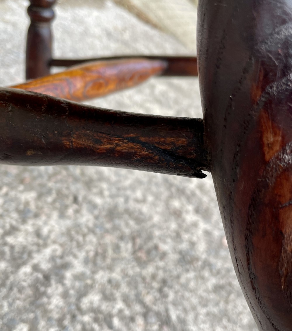 Antique Windsor Chair View XXI