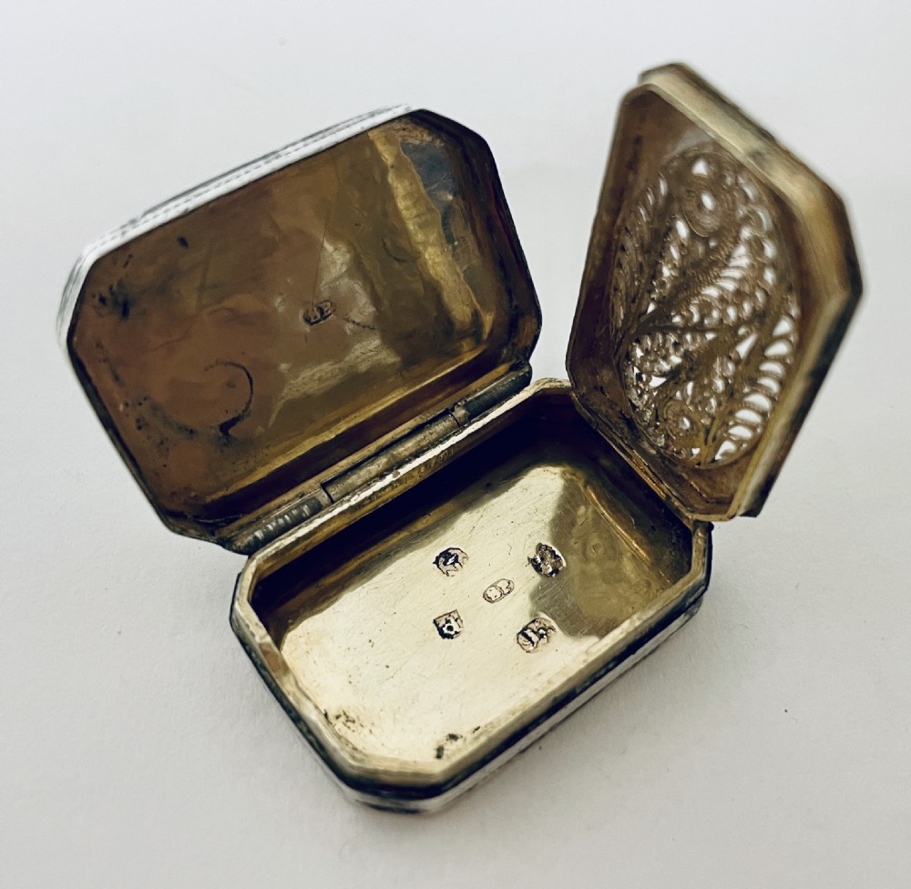18th Century Georgian Silver Vinaigrette View XI