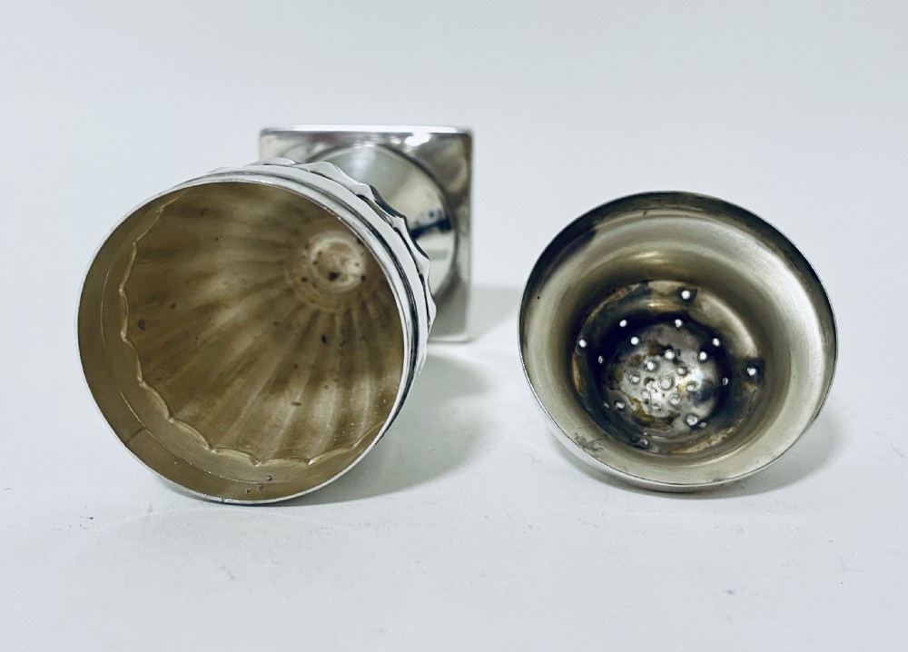 Victorian Silver Pepper Pot Pepperette  View XI