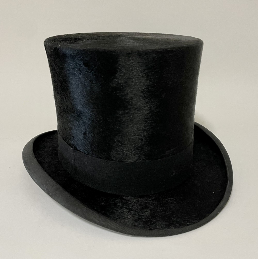 Antique Silk Top Hat in Leather Case View VI