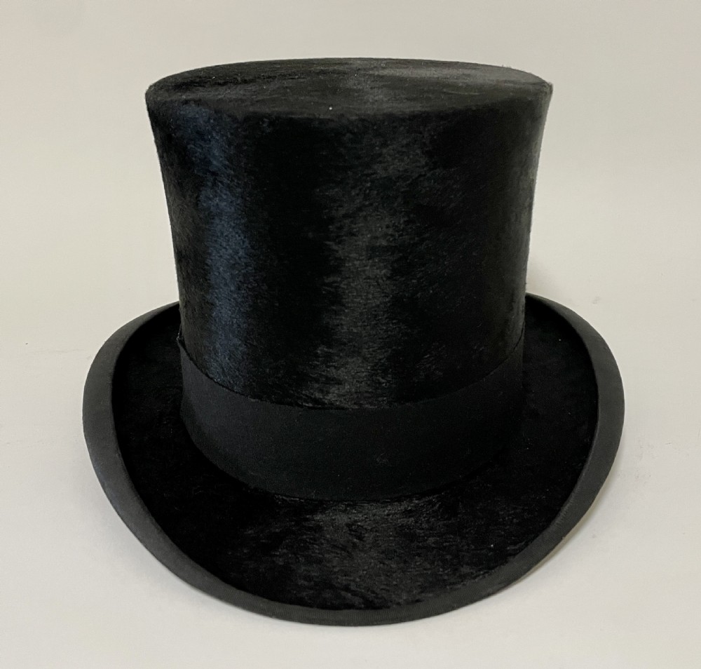 Antique Silk Top Hat in Leather Case View VII