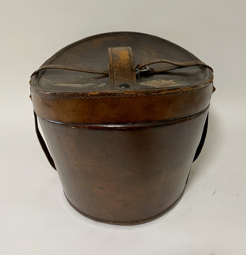 Antique Silk Top Hat in Leather Case View XII