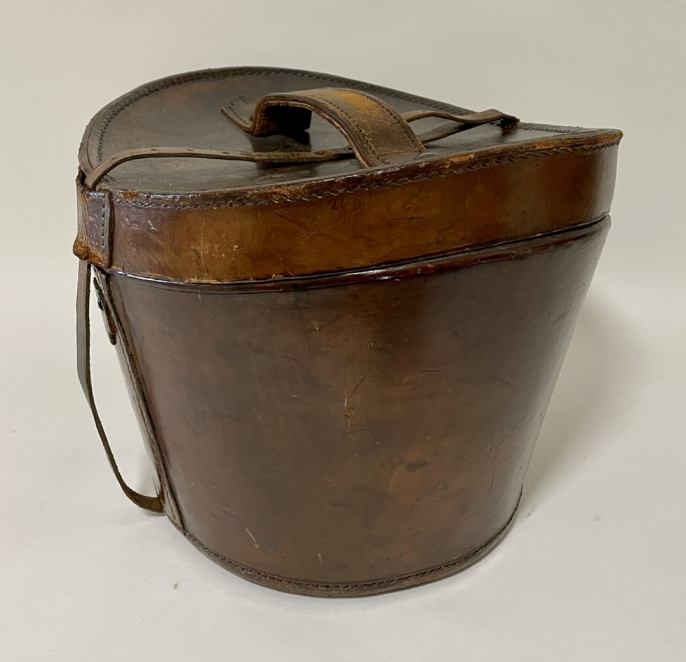 Antique Silk Top Hat in Leather Case View XIII