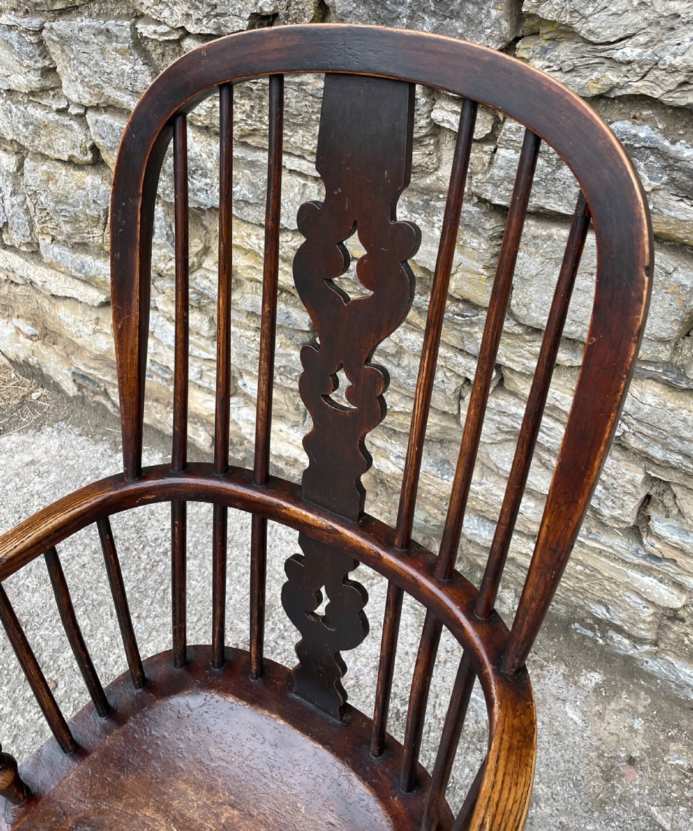 Antique Windsor Chair with Elm Seat View XIII