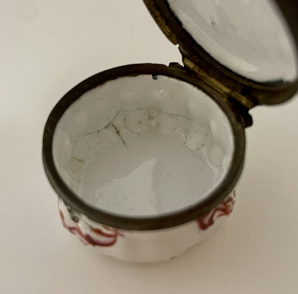 18th Century Georgian Bilston Enamel Pill Box View XIV