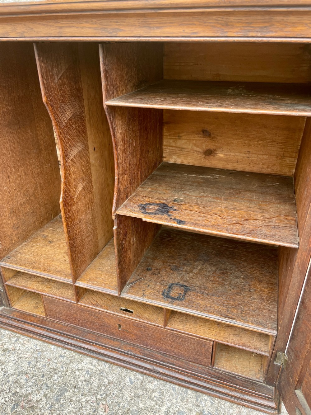 Georgian Oak Hanging Wall Cupboard View XV