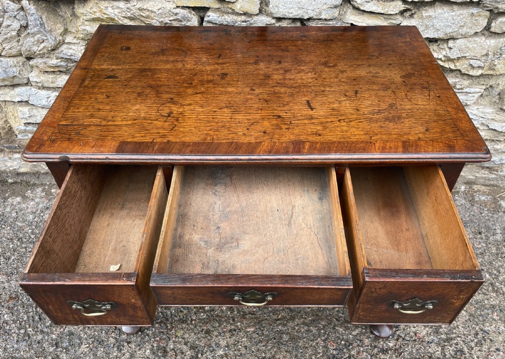 18th Century Georgian Oak Crossbanded Lowboy View VIII