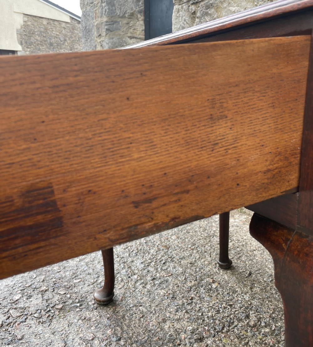 18th Century Georgian Oak Crossbanded Lowboy View XXIX