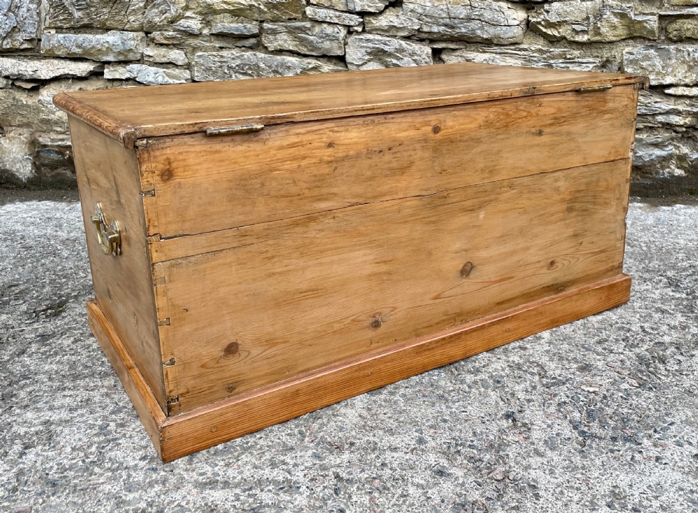 Antique Pine Blanket Box View XIII