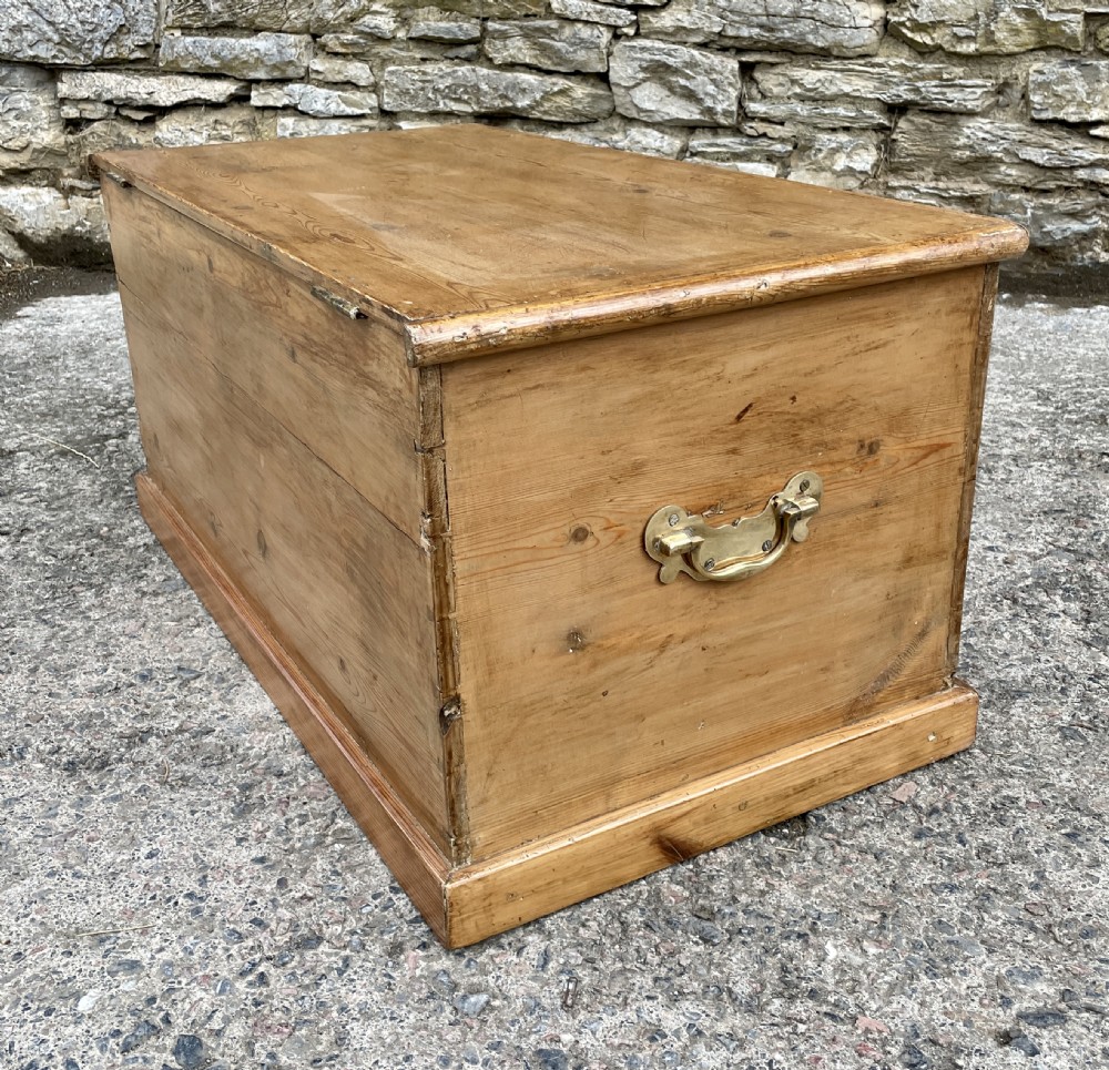 Antique Pine Blanket Box View XV
