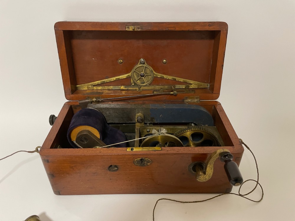 Victorian Electric Shock Machine with Dial View II