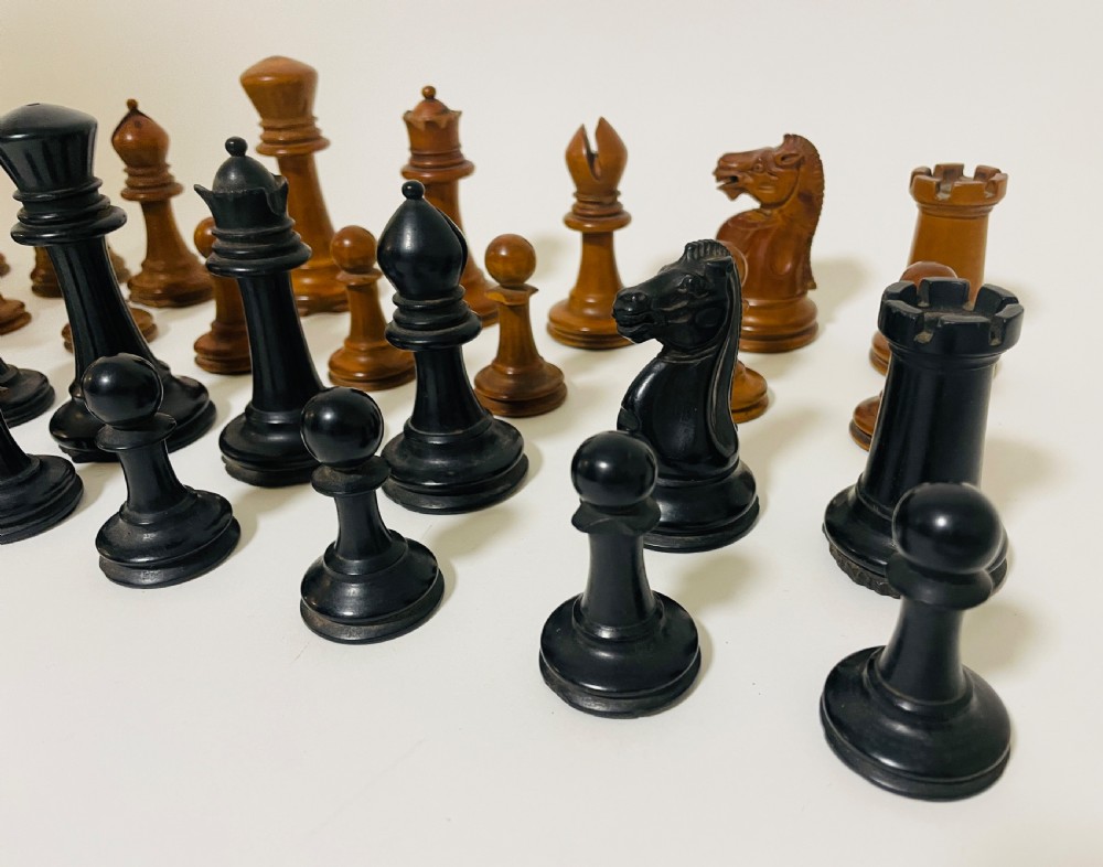 Antique Early Victorian Staunton Pattern Weighted Chess Set  View VII