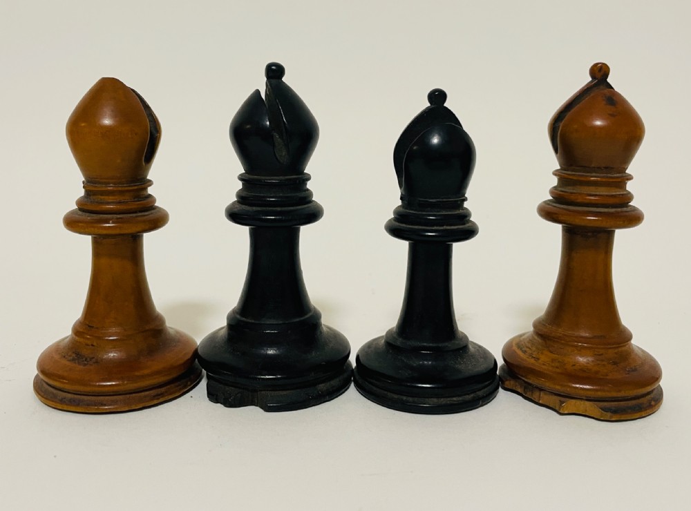 Antique Early Victorian Staunton Pattern Weighted Chess Set  View XI