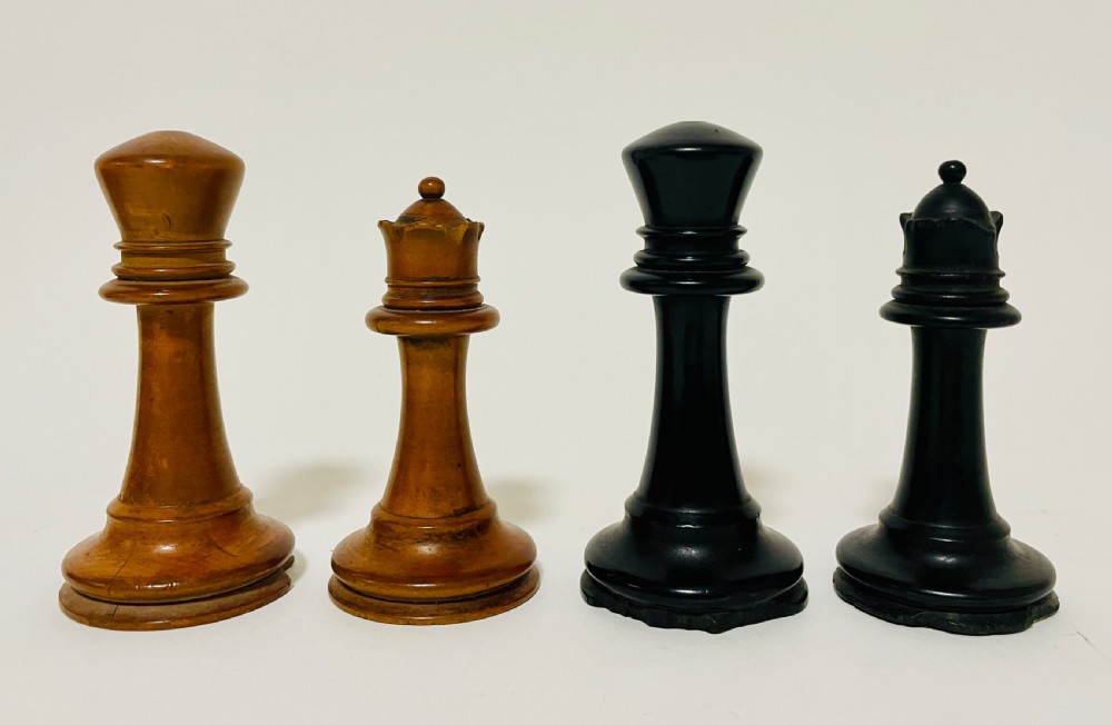 Antique Early Victorian Staunton Pattern Weighted Chess Set  View XIV