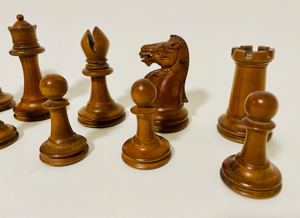 Antique Early Victorian Staunton Pattern Weighted Chess Set  View XVIII