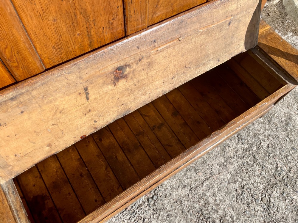Large Antique Pine Box Settle View XI
