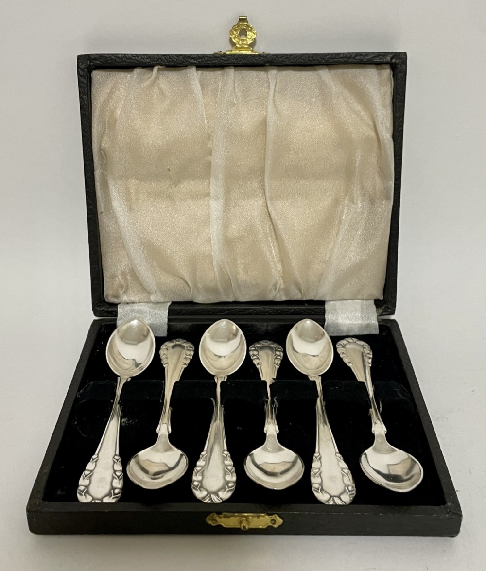 Set of 6 Solid Silver Georg Jensen Spoons