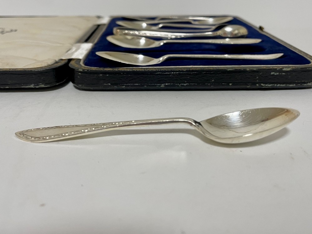 Set of Antique Silver Teaspoons and Sugar Tongs in Box View VIII
