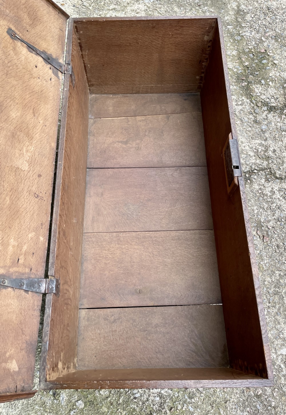 Antique Georgian Oak Crossbanded Blanket Chest View XVII