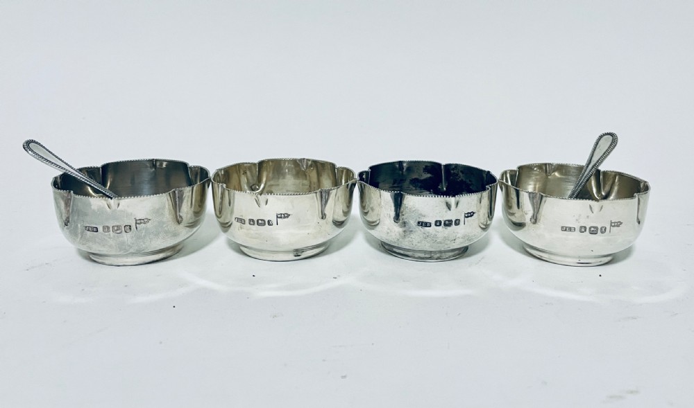 Set of 4 Antique Victorian Solid Silver Salts View IX