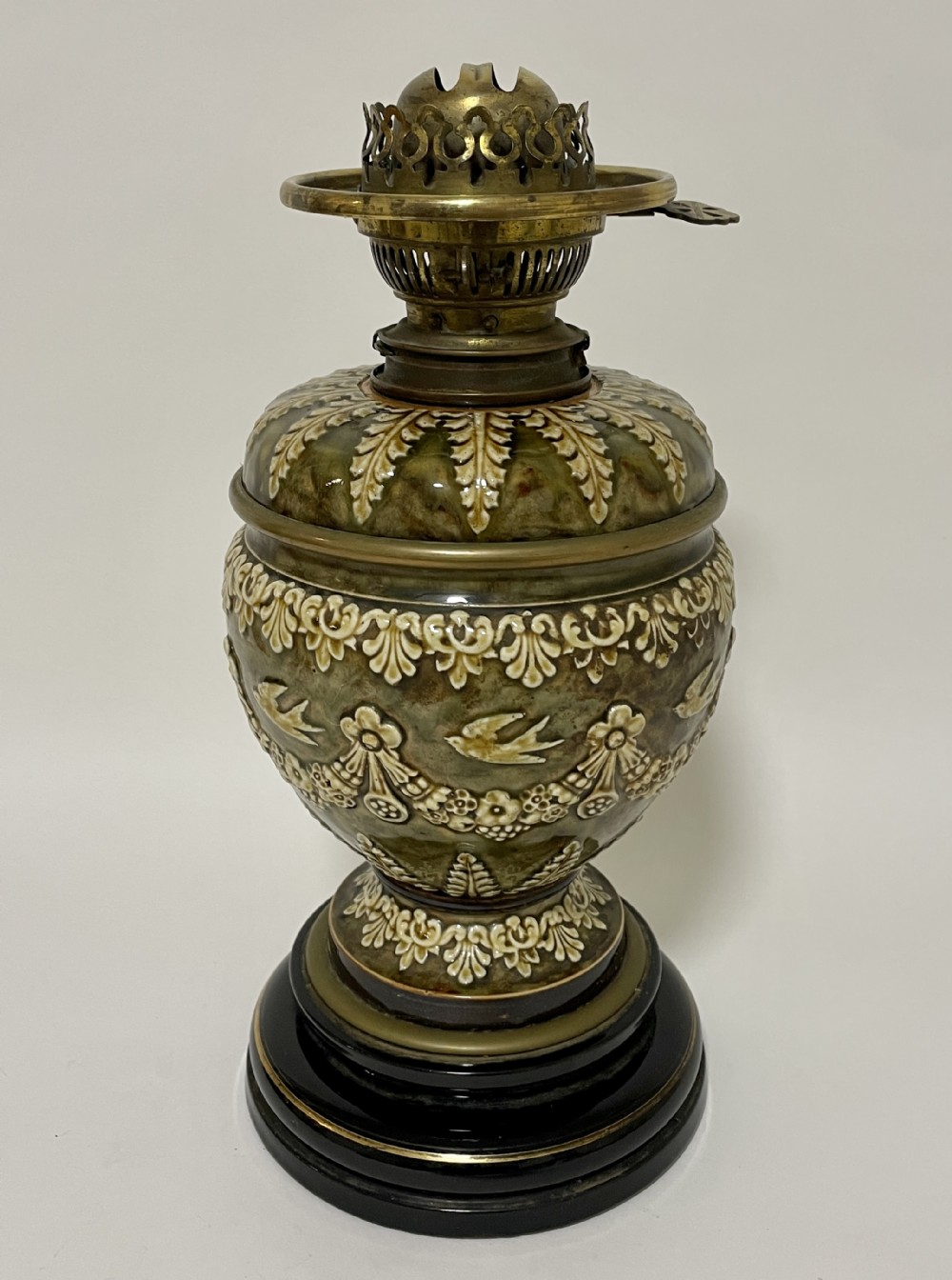 Antique Victorian Doulton Oil Lamp