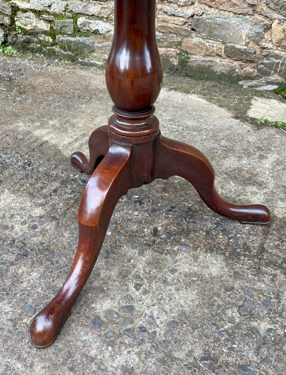 Georgian Mahogany Tilt Top Occasional Table View XIV