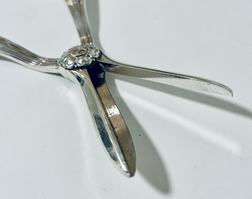 Antique Sterling Silver Kings Pattern Grape Scissors View XV