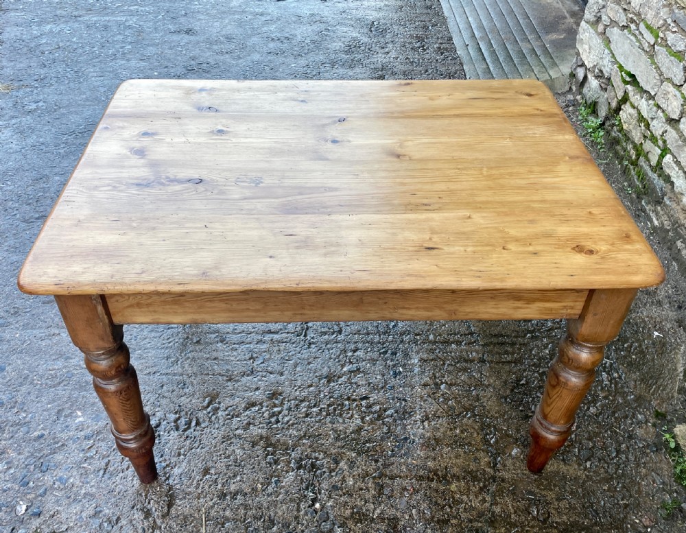Antique Victorian Pine Farmhouse Table View XVII