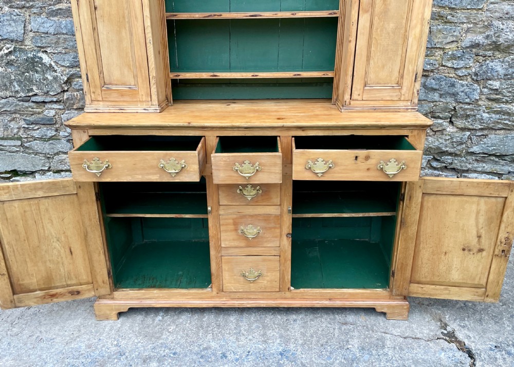 Antique Georgian Pine Dresser View XVI