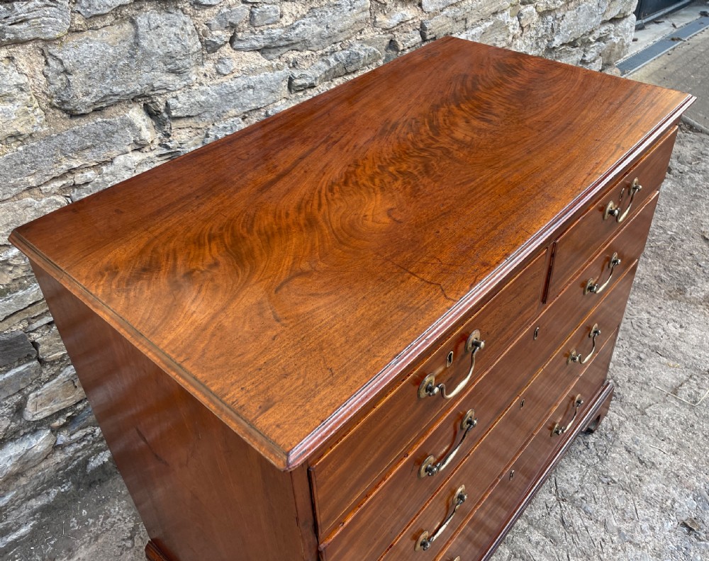Georgian Mahogany Chest of Drawers View IX