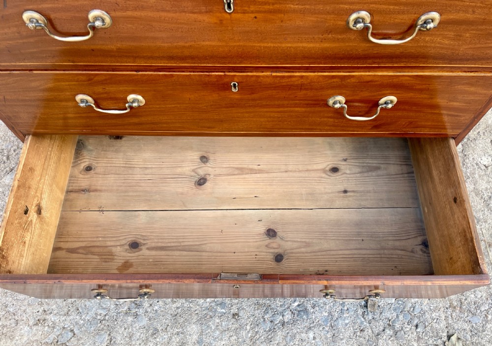 Georgian Mahogany Chest of Drawers View XIII