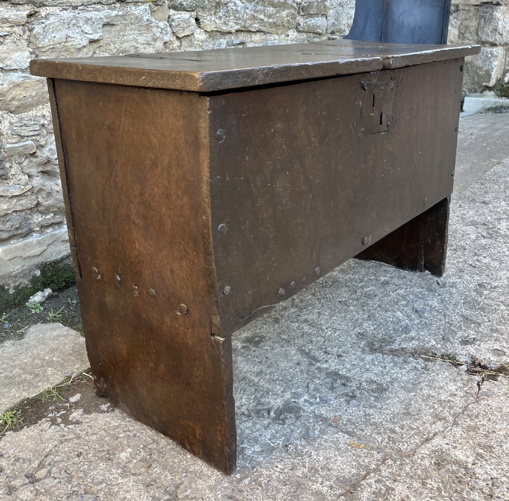 17th Century Planked Oak Coffer View VIII