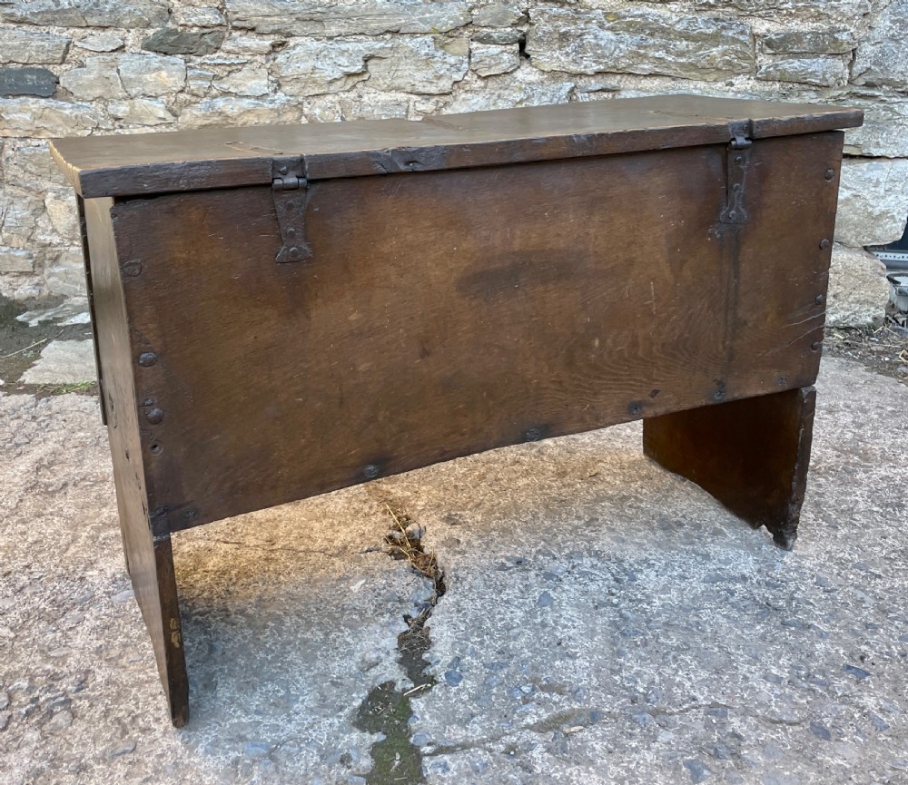 17th Century Planked Oak Coffer View XV
