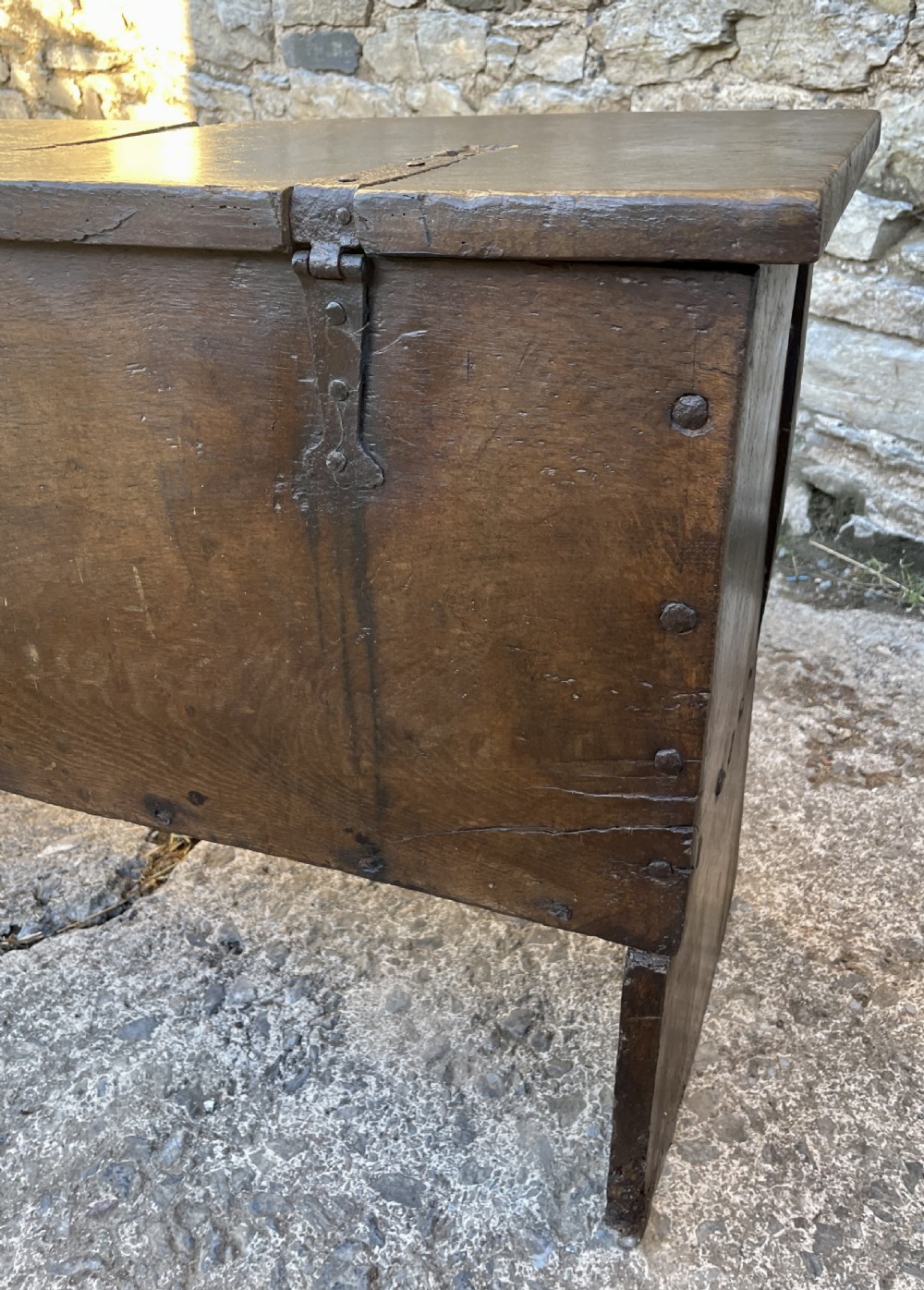 17th Century Planked Oak Coffer View XVII