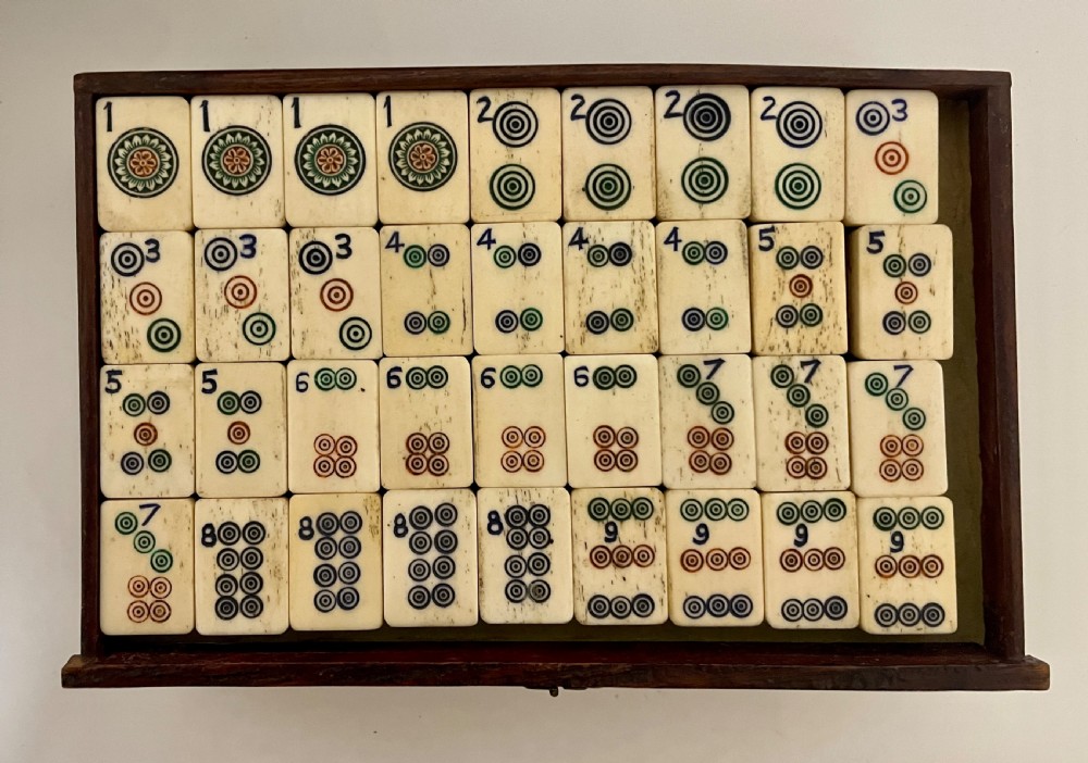 Antique Bone & Bamboo Mahjong Set View V