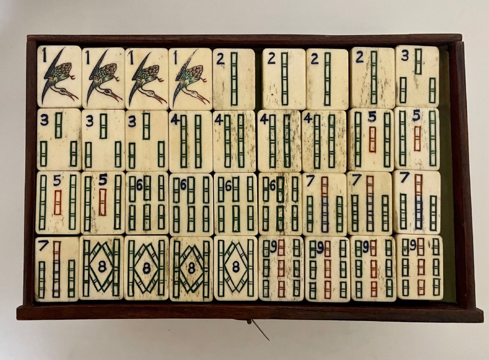 Antique Bone & Bamboo Mahjong Set View VI