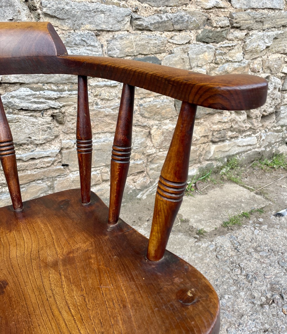 Antique Elm Seated Smoker’s Bow Armchair View XV