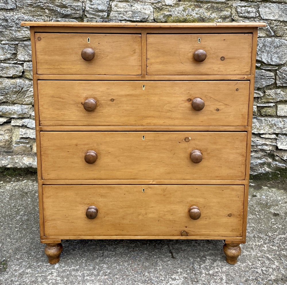 Large Victorian Pine Chest of Drawers