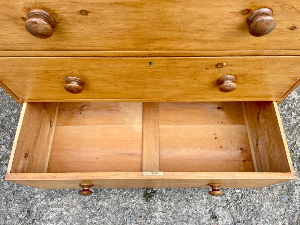 Large Victorian Pine Chest of Drawers View XI