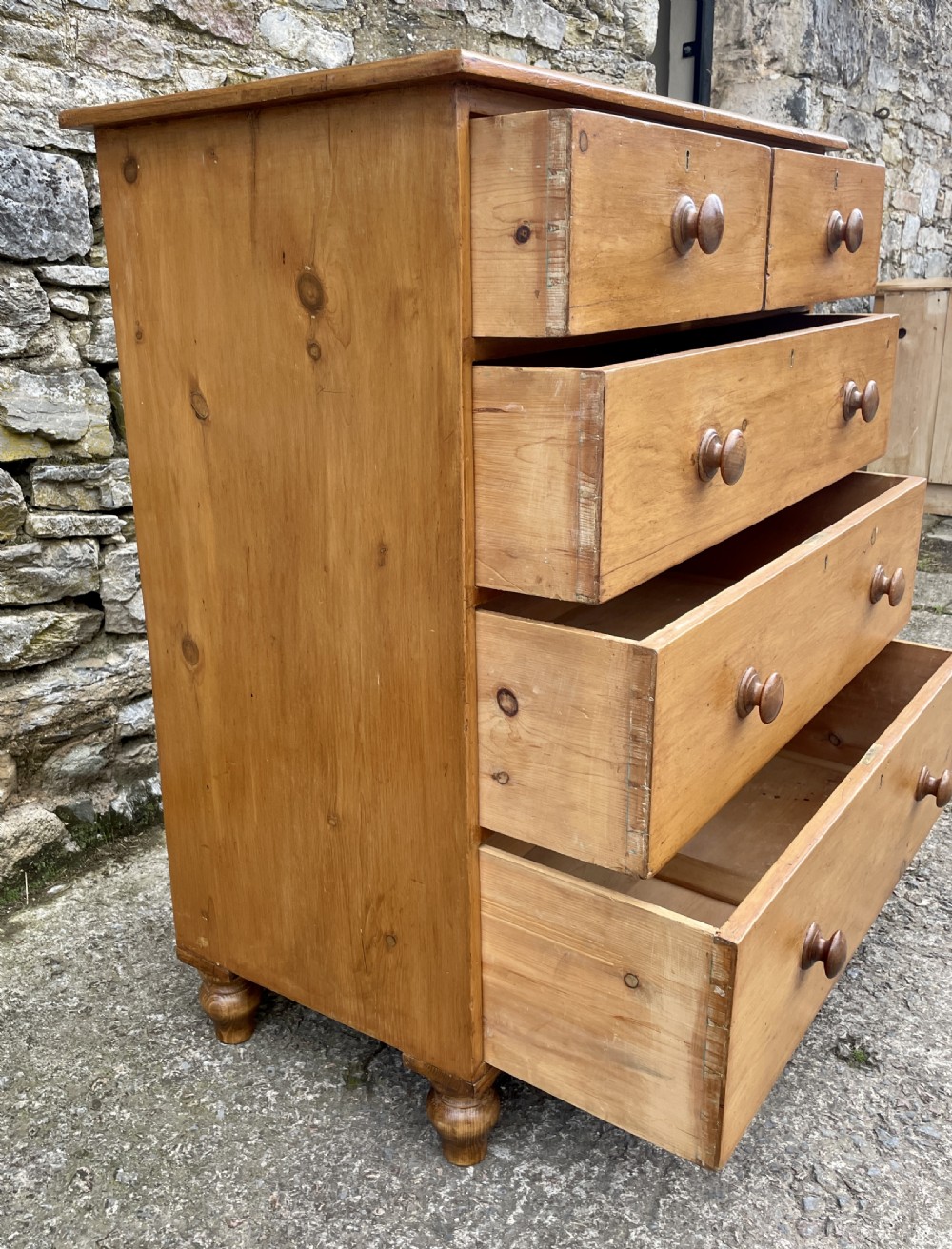 Large Victorian Pine Chest of Drawers View XIII