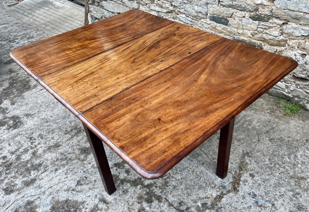 George III Mahogany Gateleg Dining Table View XI