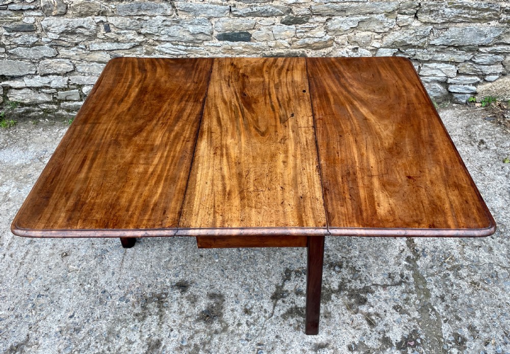 George III Mahogany Gateleg Dining Table View XIX