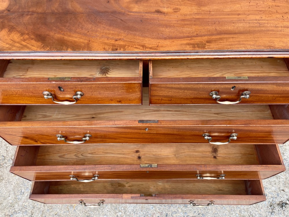 Large Georgian Mahogany Chest of Drawers View XVI