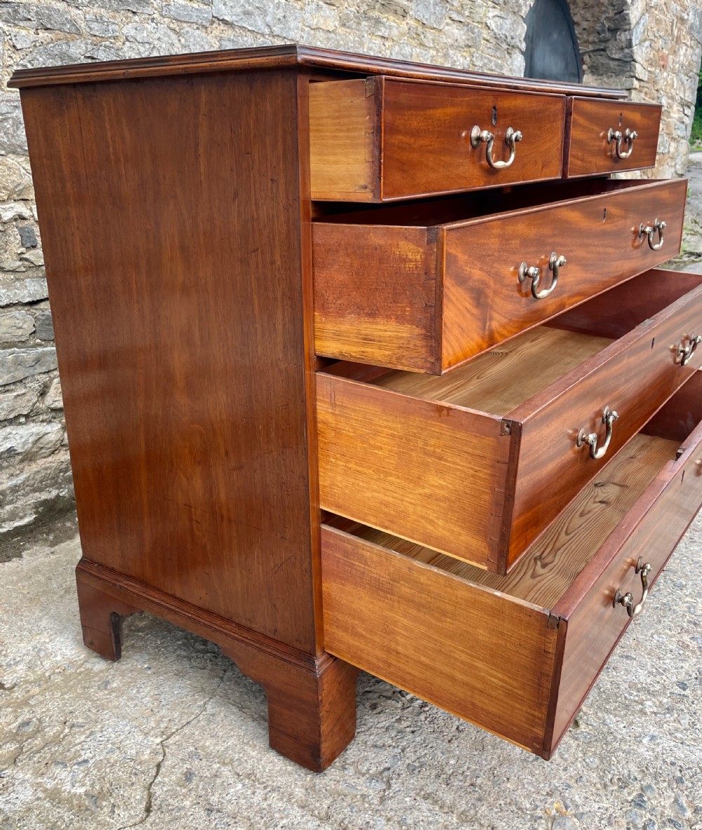 Large Georgian Mahogany Chest of Drawers View XVIII