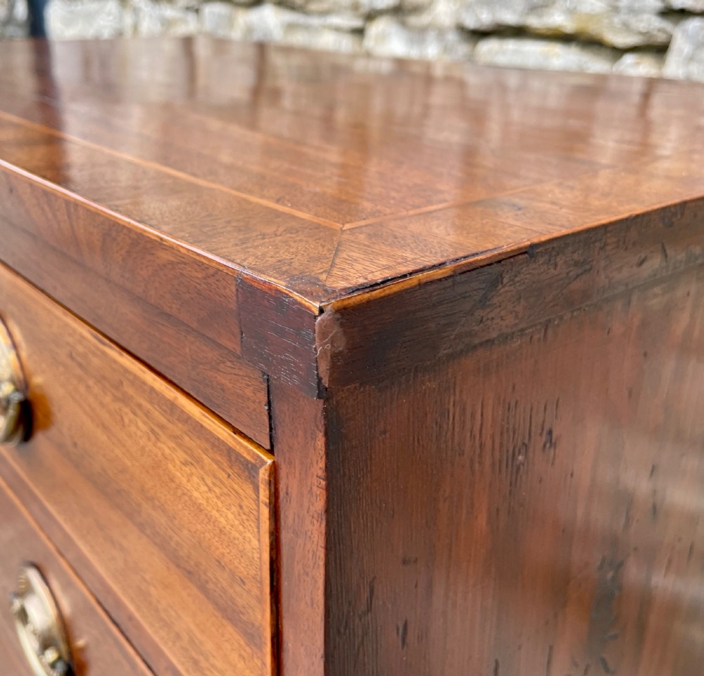 Small Georgian Mahogany Chest of Drawers View XXI
