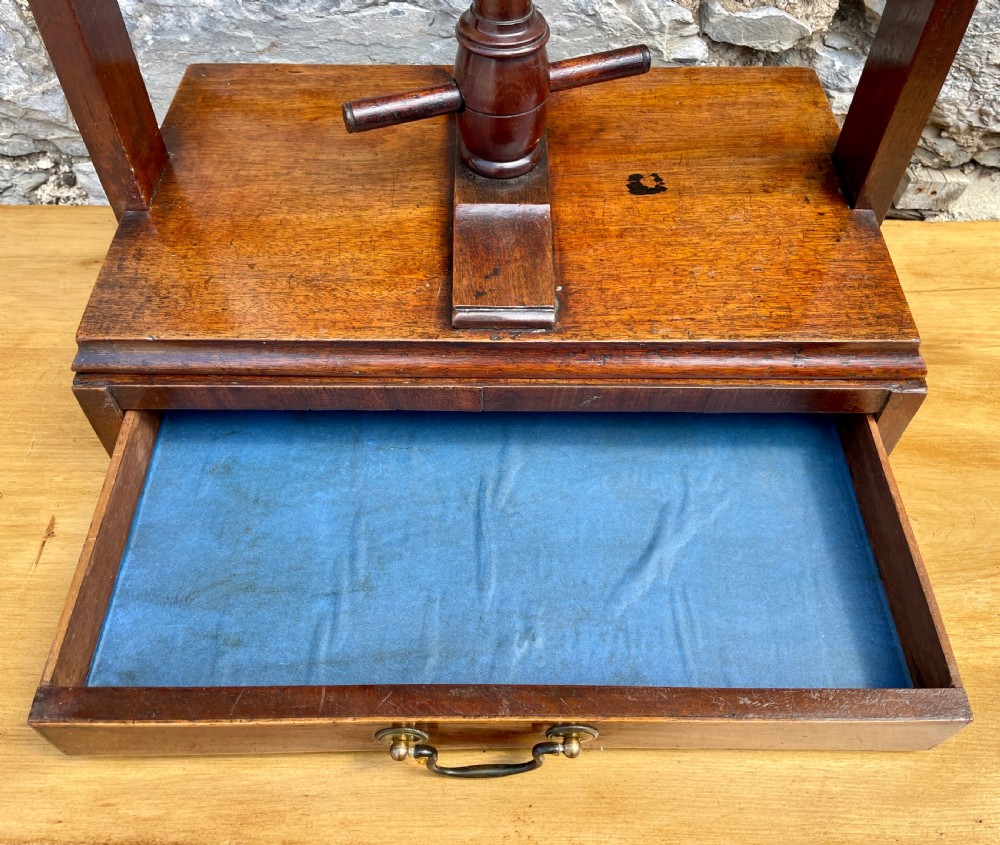 Georgian Mahogany Flower Press View VI