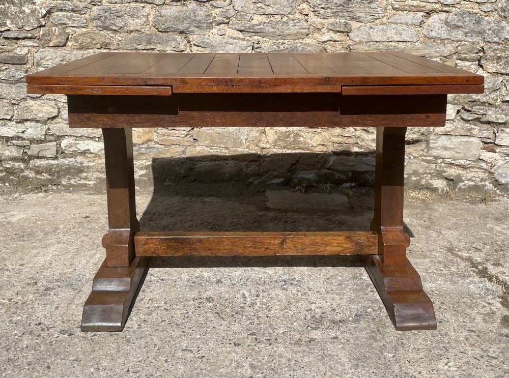 Antique Oak Extendable Draw-Leaf Table View XVI