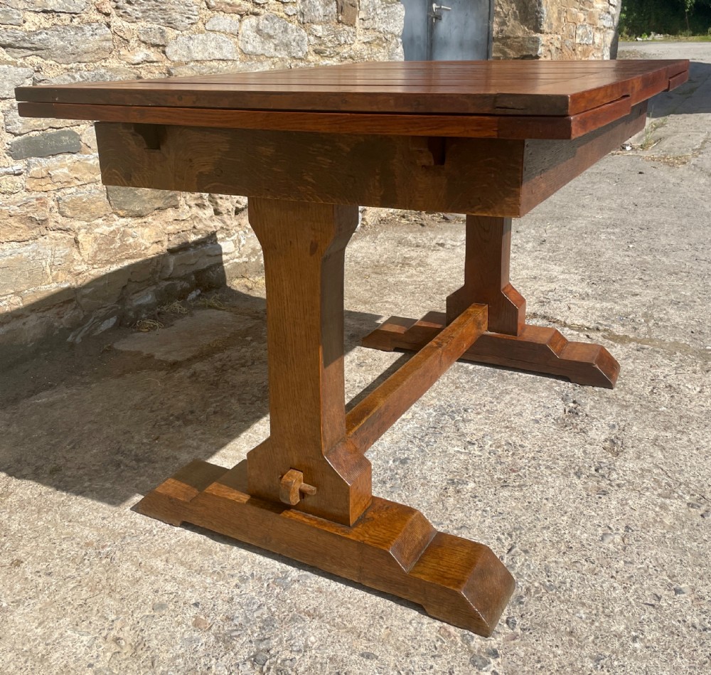 Antique Oak Extendable Draw-Leaf Table View XVIII