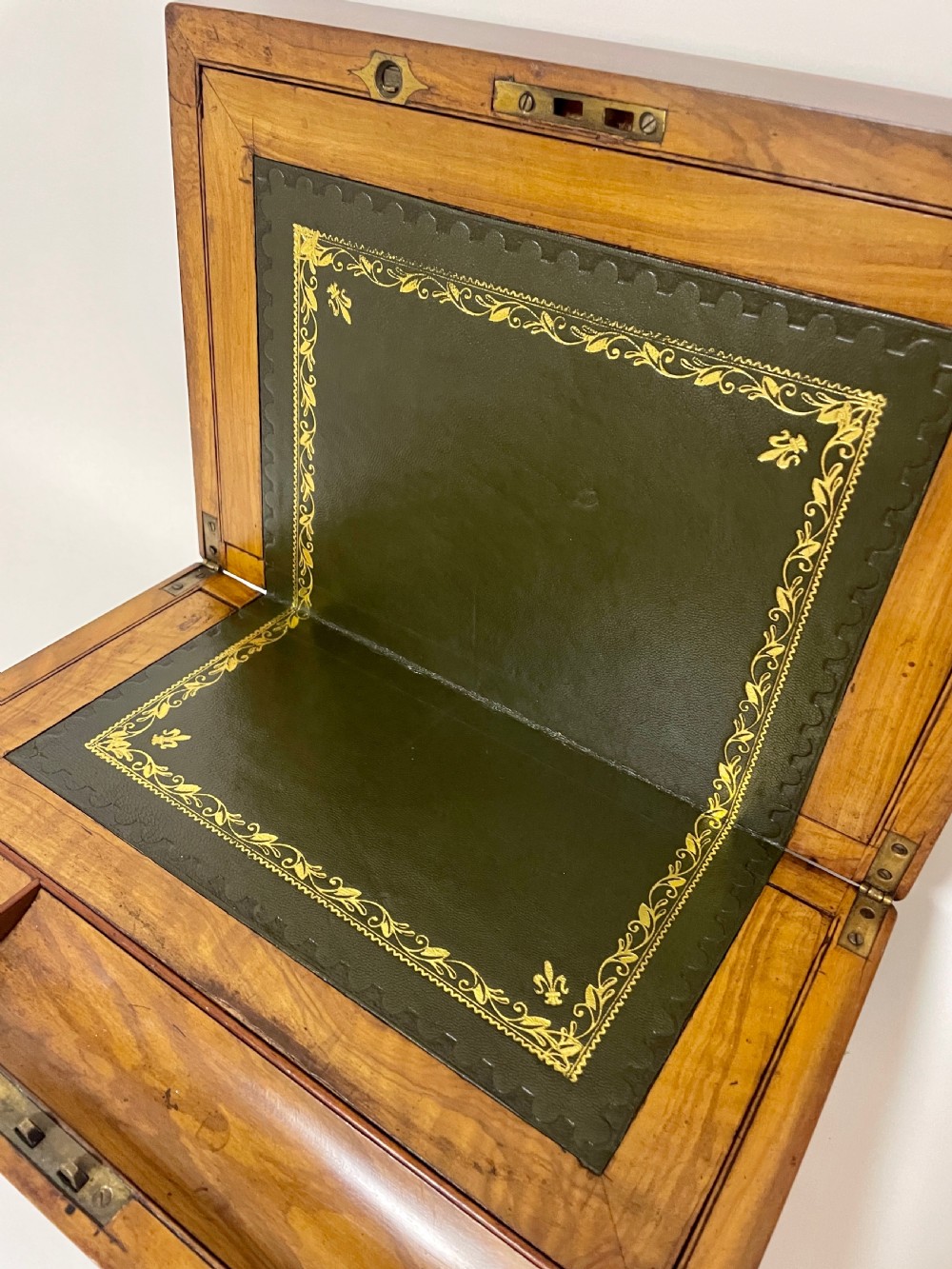 Victorian Walnut Writing Slope View XIII